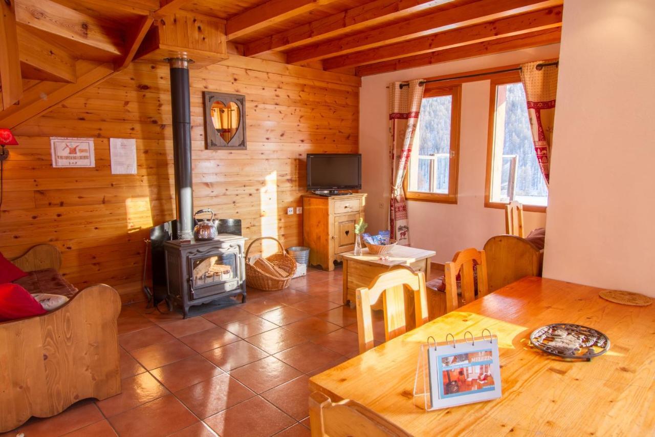 Chalet Le Melezin Hameau Des Chazals Nevache Hautes Alpes ภายนอก รูปภาพ