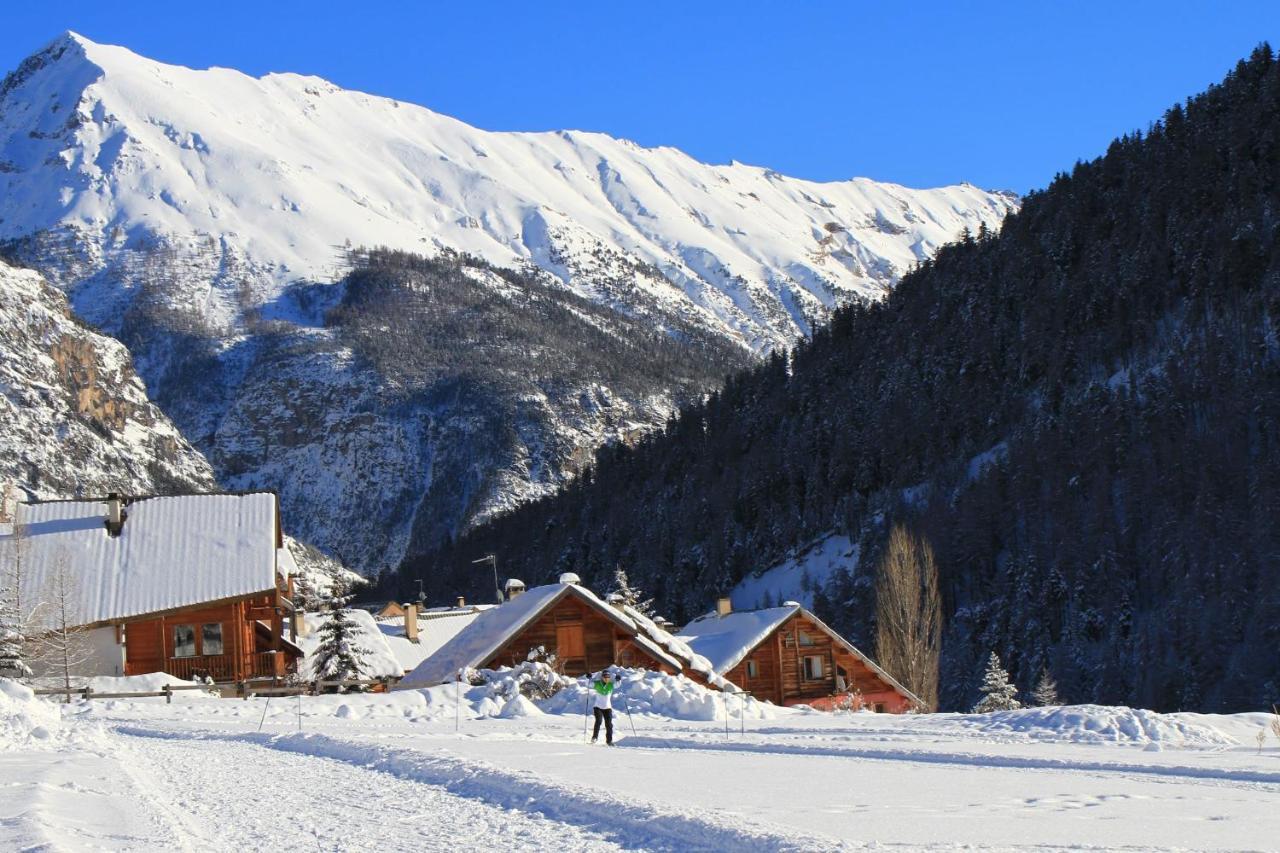 Chalet Le Melezin Hameau Des Chazals Nevache Hautes Alpes ภายนอก รูปภาพ